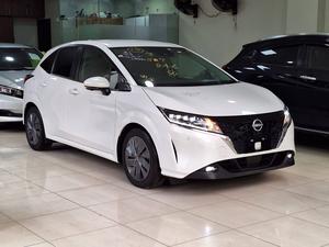 NISSAN NOTE X LED
2021 MODEL
4.5 GRADE 
36K MILEAGE 
PEARL WHITE 
VERIFIABLE AUCTION REPORT 
FOR MORE DETAILS PLEASE CONTACT