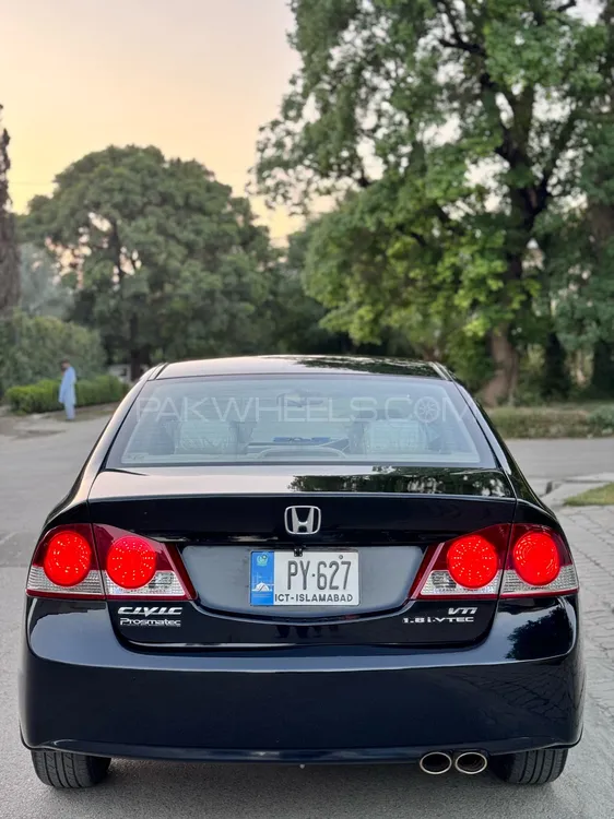 Honda Civic 2010 for Sale in Islamabad Image-1
