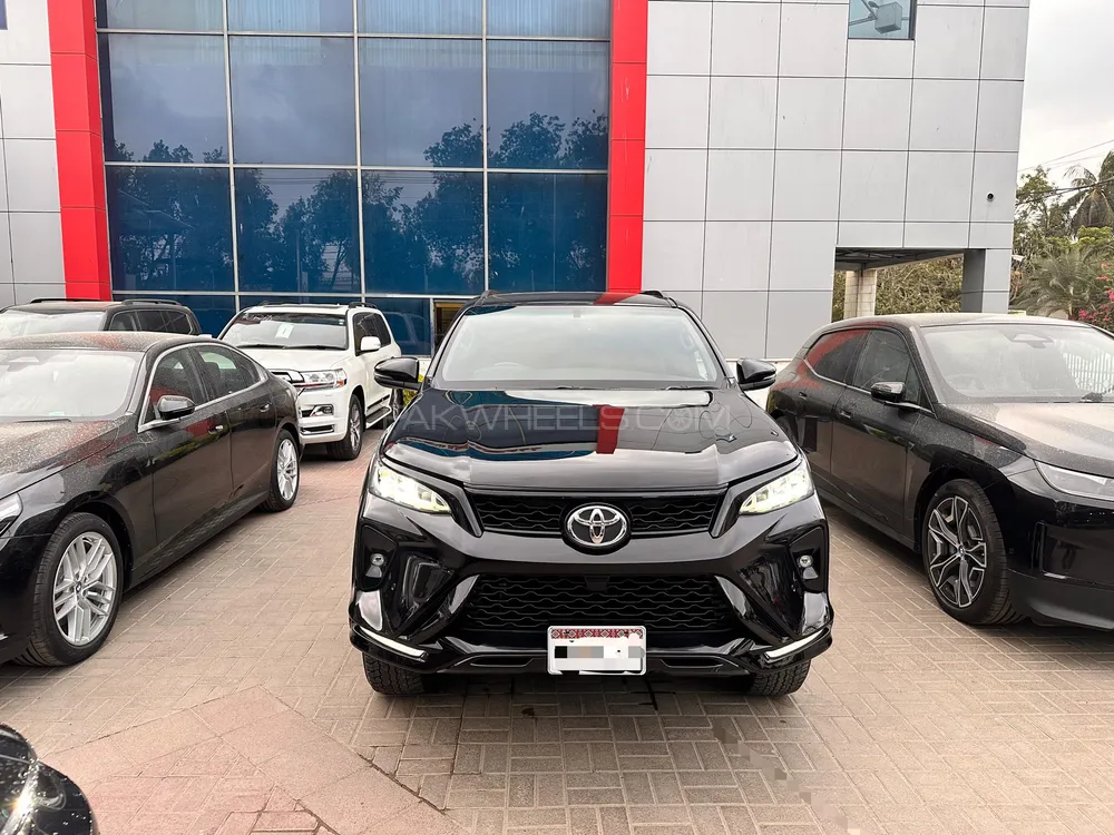 Toyota Fortuner 2022 for Sale in Karachi Image-1
