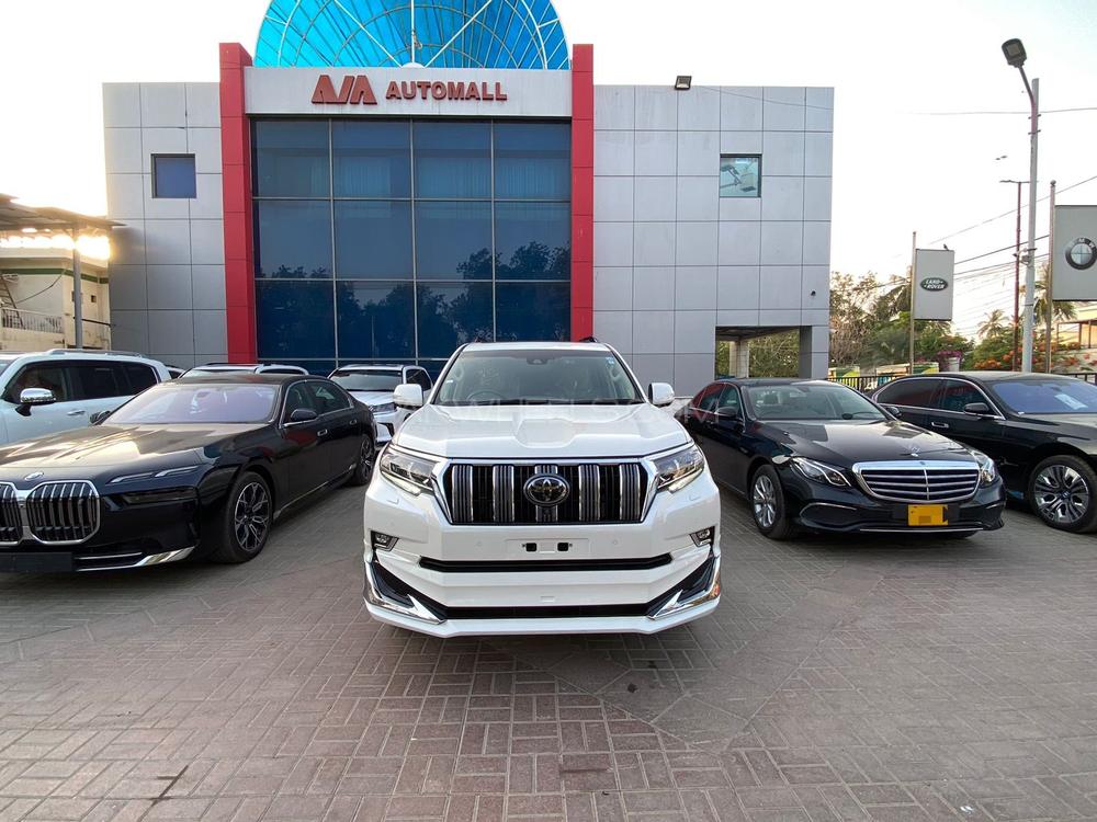 Toyota Prado Tx.L 
Model: 2018
Mileage: 19,000 Km
Unregistered

*Original Tv + 4 cameras
*Electric Powered Seats
*Heating/ Cooling Seats
*7 Seater
*Beige Room
*Sunroof

Calling and Visiting Hours

Monday to Saturday 

11:00 AM to 7:00 PM