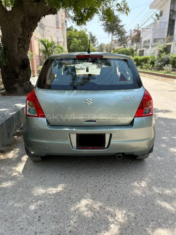 Suzuki Swift 2013 for sale in Karachi