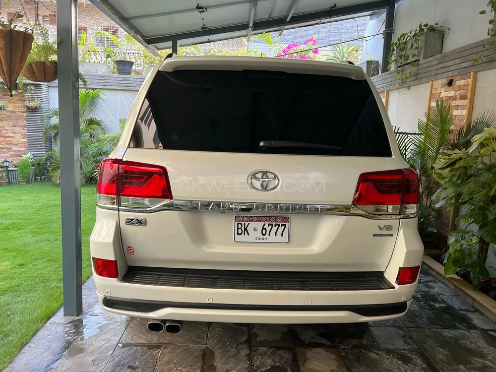 Toyota Land Cruiser 2015 for Sale in Karachi Toyota Land Cruiser 2015 for Sale in Karachi Image-3