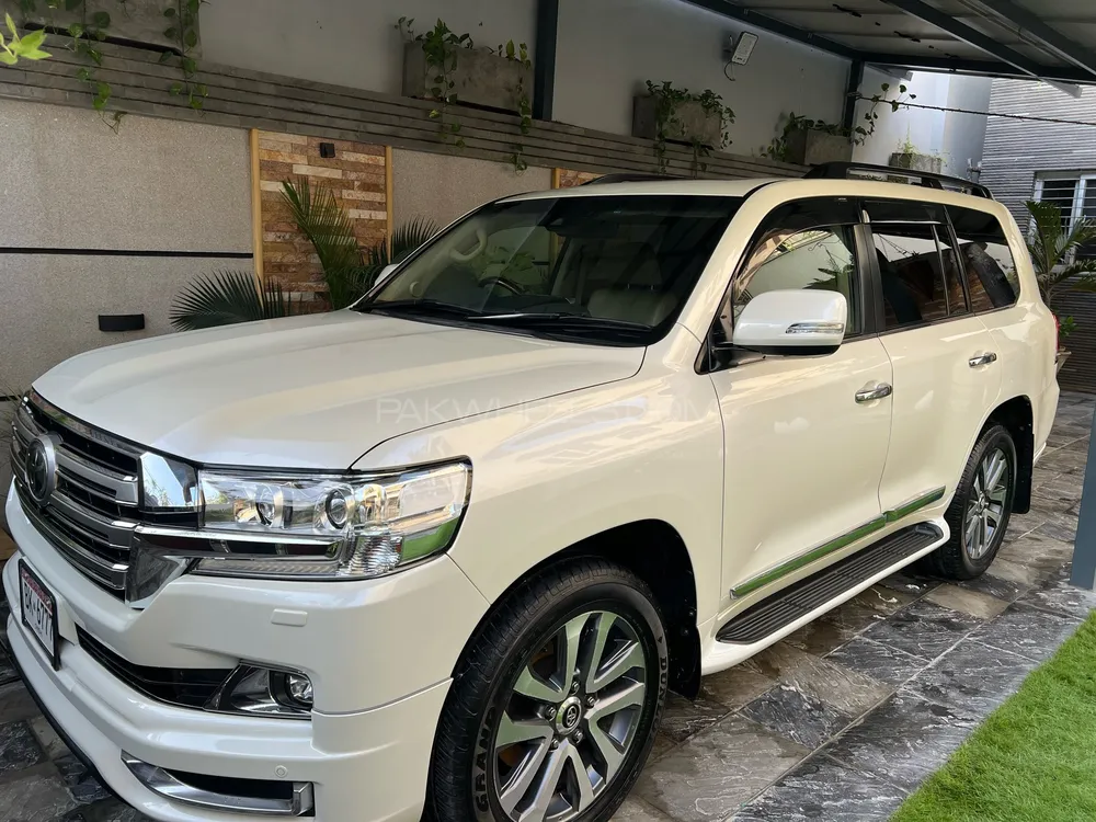 Toyota Land Cruiser 2015 for Sale in Karachi Toyota Land Cruiser 2015 for Sale in Karachi Image-5