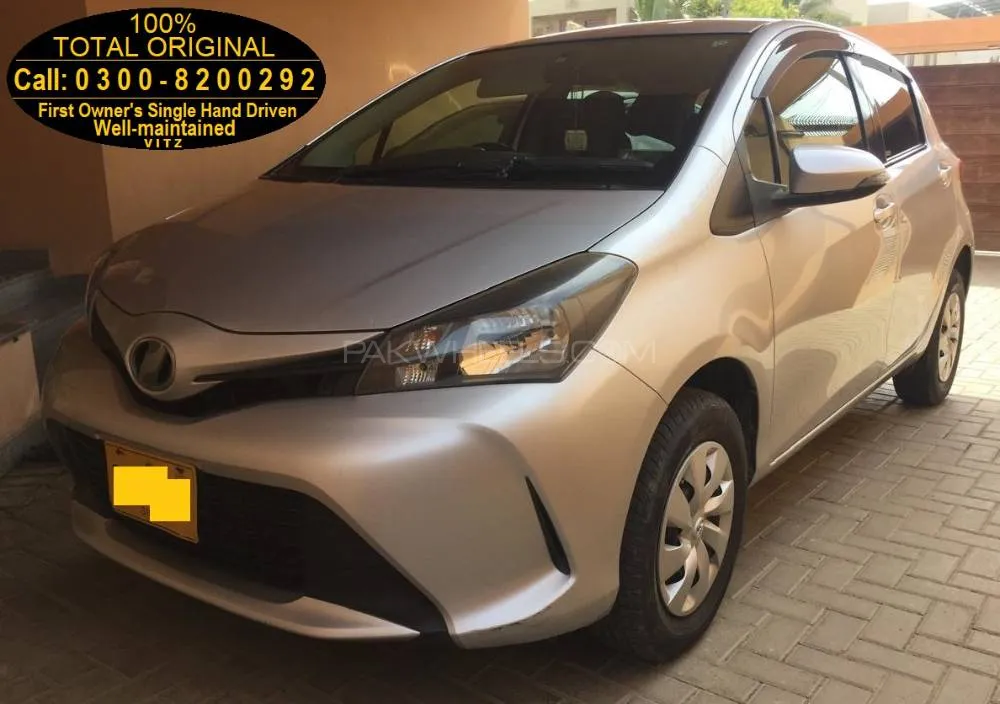 Toyota Vitz 2014 for Sale in Karachi Image-1