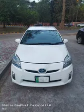 Toyota Prius S LED Edition 1.8 2011 for Sale