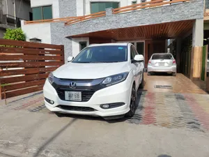 Honda Vezel Hybrid Z 2015 for Sale