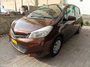 Toyota Vitz Jewela 1.0 2013 for Sale