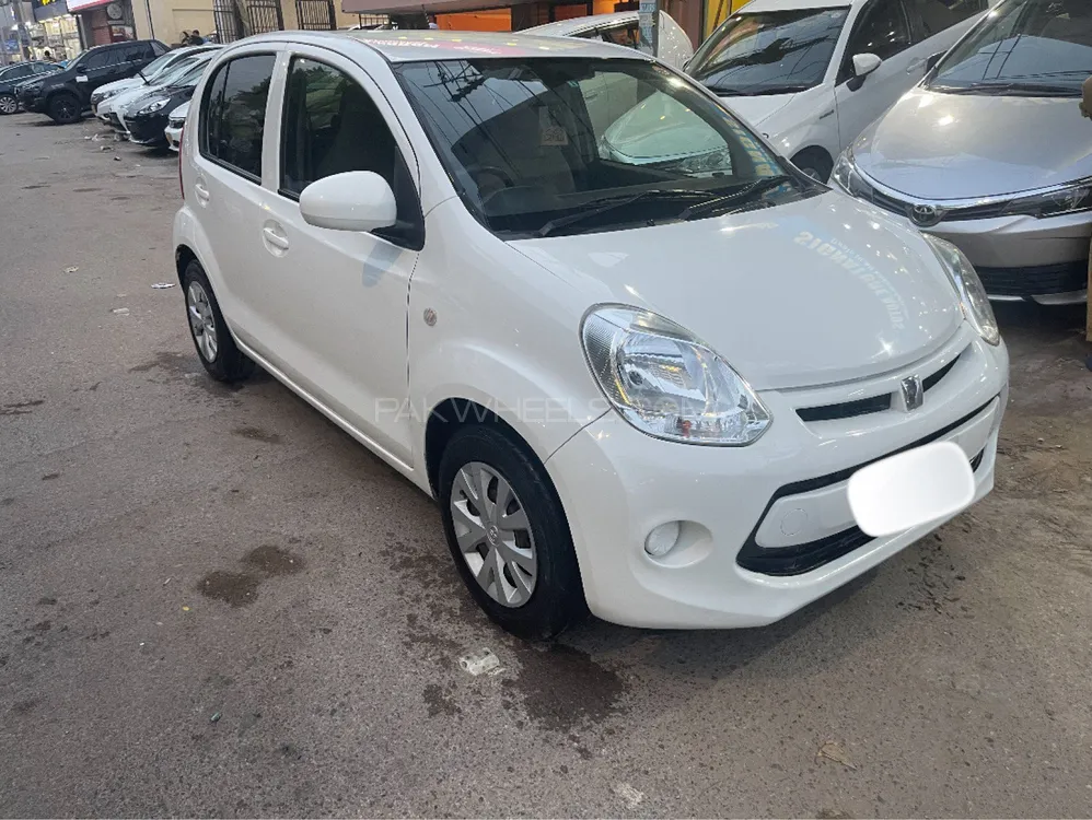 Toyota Passo 2015 for sale in Karachi