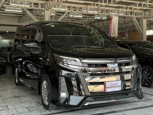 Toyota Noah 2018 for Sale