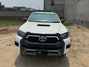 Toyota Hilux Revo G 2.8 2017 for Sale