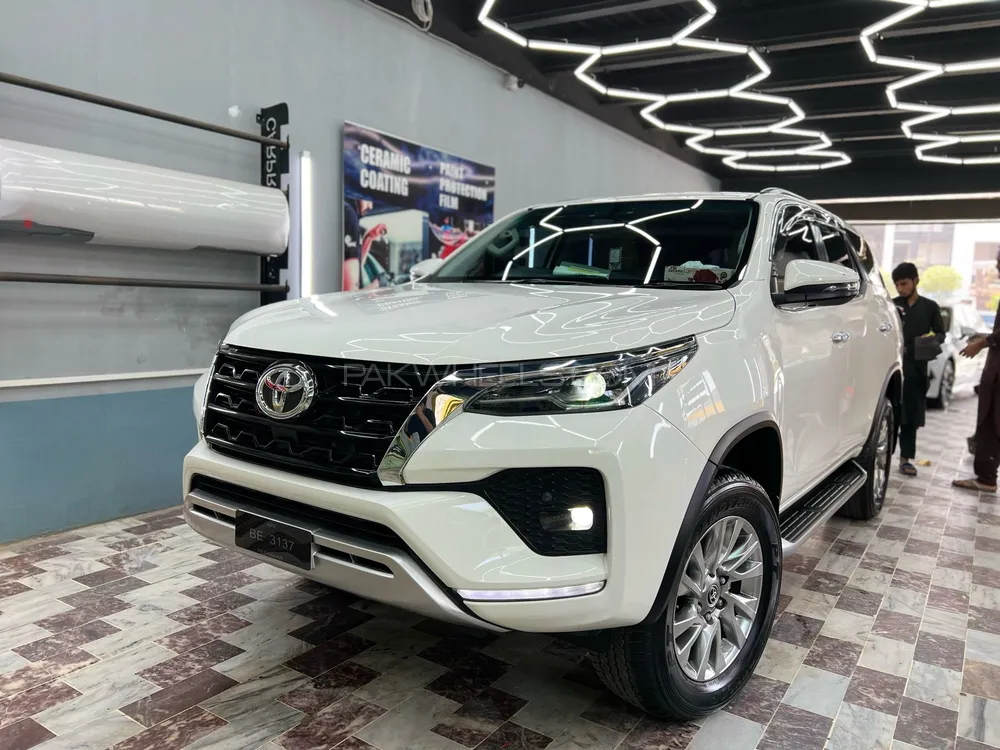 Toyota Fortuner 2021 for sale in Peshawar