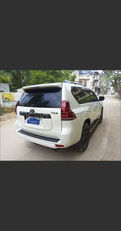 Toyota Prado 2011 for Sale in Karachi Toyota Prado 2011 for Sale in Karachi Image-4