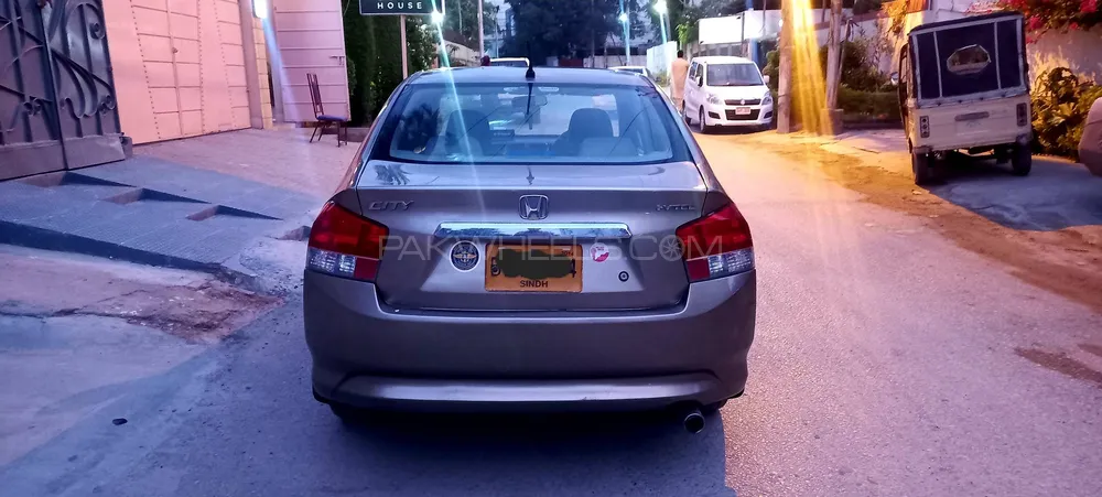 Honda City 1.3 i-VTEC 2014 for sale in Karachi | PakWheels