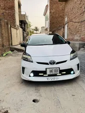 Toyota Prius G Touring Selection Leather Package 1.8 2014 for Sale