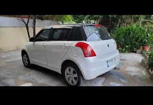 Suzuki Swift DLX Automatic 1.3 Navigation 2021 for Sale