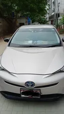 Toyota Prius S 2018 for Sale