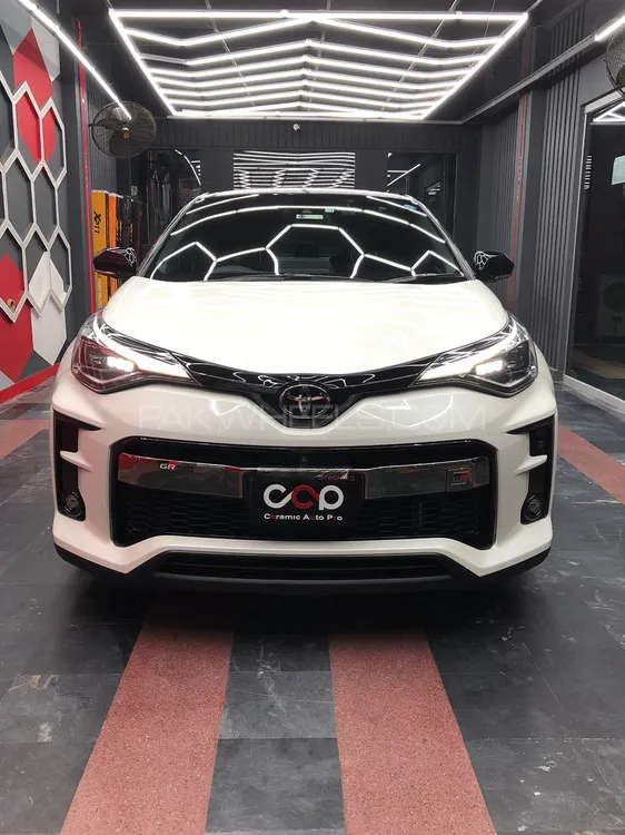 Toyota C-HR 2019 for Sale in Nowshera cantt Image-1