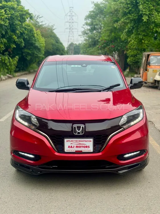 Honda Vezel 2017 for Sale in Lahore Image-1