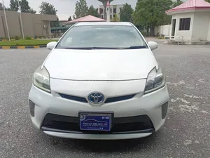 Toyota Prius S 1.8 2013 for Sale