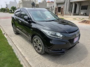 Honda Vezel Hybrid Z 2016 for Sale