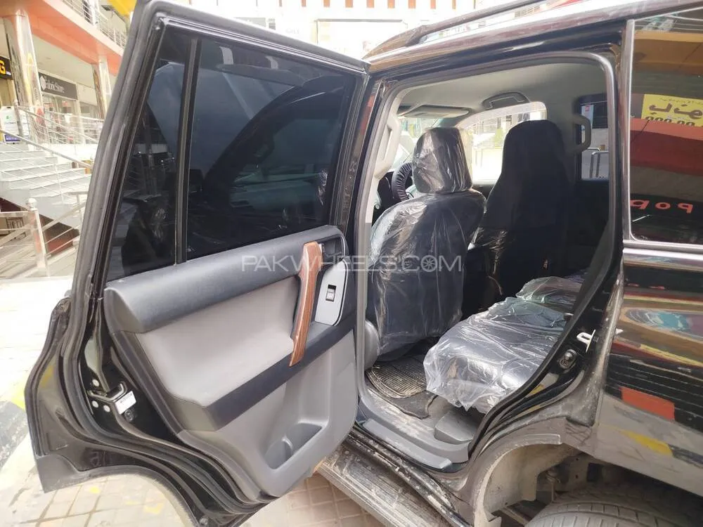 Toyota Prado 2012 for Sale in Faisalabad Toyota Prado 2012 for Sale in Faisalabad Image-11