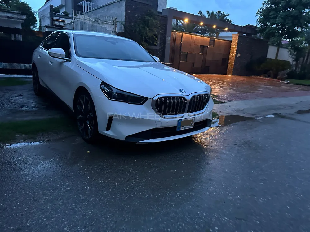 BMW i5 2024 for Sale in Islamabad BMW i5 2024 for Sale in Islamabad Image-3
