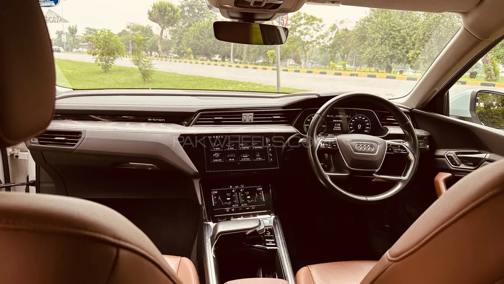 Audi e-tron 2020 for Sale in Lahore Audi e-tron 2020 for Sale in Lahore Image-7