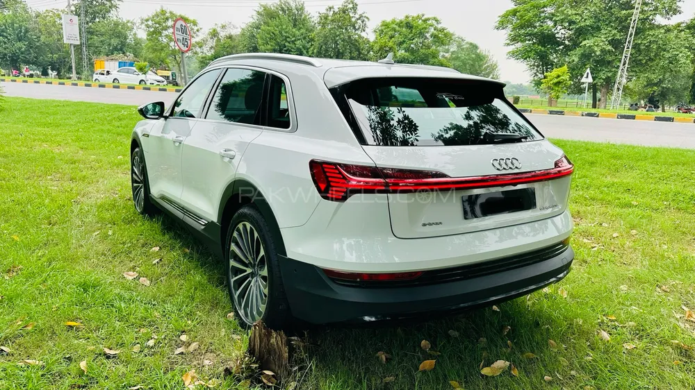 Audi e-tron 2020 for Sale in Lahore Audi e-tron 2020 for Sale in Lahore Image-5