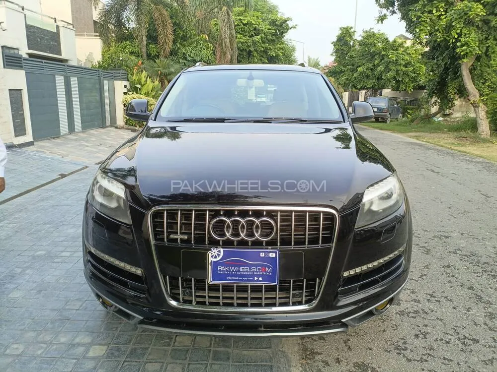 Audi Q7 2011 for Sale in Lahore Image-1