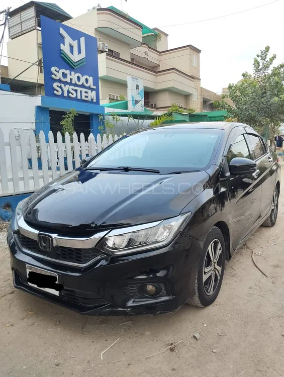 Honda Grace Hybrid 2015 for sale in Karachi