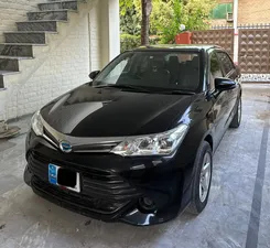 Toyota Corolla Axio Hybrid 1.5 2017 for Sale