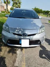 Toyota Prius S 1.8 2013 for Sale