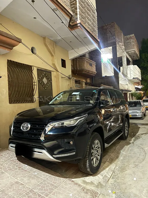 Toyota Fortuner 2021 for sale in Karachi