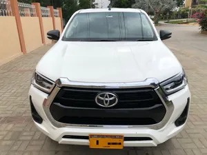 Toyota Hilux Revo V Automatic 2.8 2021 for Sale