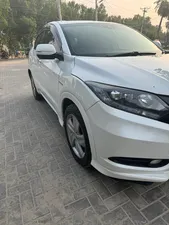 Honda Vezel Hybrid X 2015 for Sale