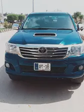 Toyota Hilux Invincible 2013 for Sale