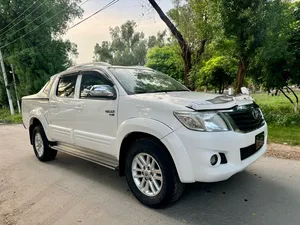 Toyota Hilux Vigo Champ GX 2015 for Sale