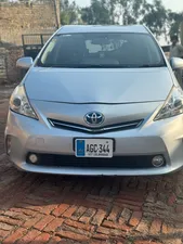 Toyota Prius Alpha G 2014 for Sale