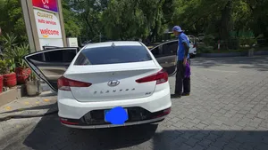 Hyundai Elantra GLS 2022 for Sale