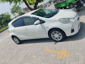 Toyota Aqua S 2013 for Sale