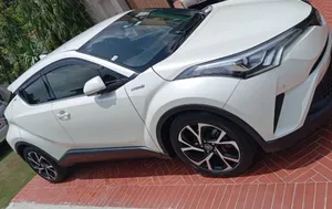 Toyota C-HR G-LED 2017 for Sale