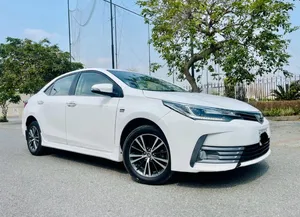 Toyota Corolla Altis Grande CVT-i 1.8 2018 for Sale