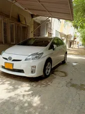 Toyota Prius S LED Edition 1.8 2011 for Sale