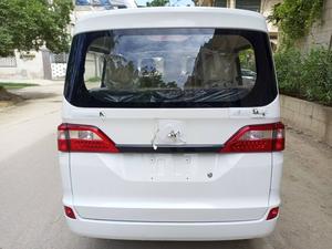 Changan Karvan Plus
Model 2023
0 meter
White color