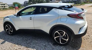 Toyota C-HR G-LED 2017 for Sale