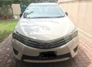 Toyota Corolla Altis Grande CVT-i 1.8 2015 for Sale