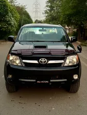 Toyota Hilux D-4D Automatic 2006 for Sale