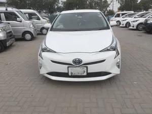 Toyota Prius S 2017 for Sale