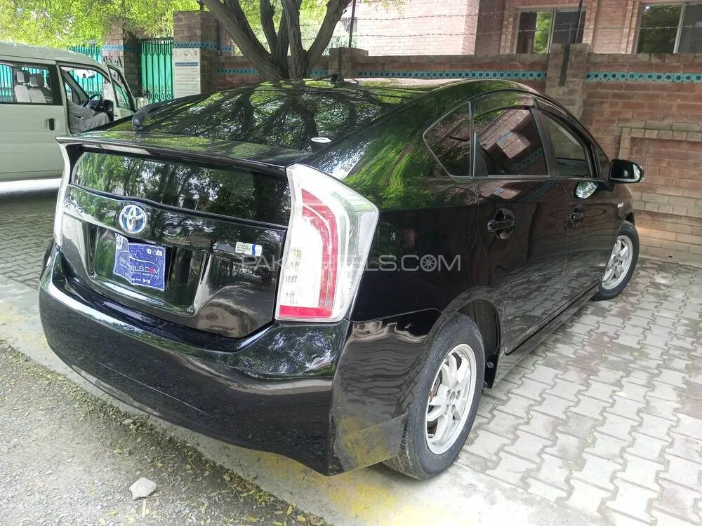 Toyota Prius 2009 for Sale in Lahore Toyota Prius 2009 for Sale in Lahore Image-4