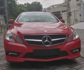 Mercedes Benz E Class E200 2011 for Sale